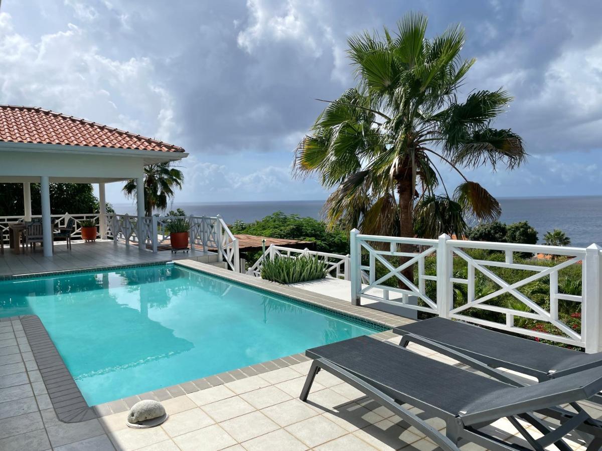 Villa Happy View Willibrordus Екстер'єр фото